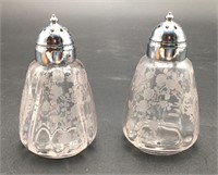 “ROSE POINT” Salt and Pepper Shakers