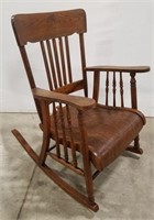 (S) Vintage Wooden Rocking Chair *missing back