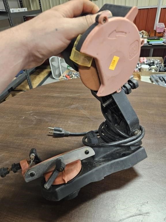 Electric chain saw sharpener