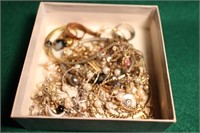 Collection of Misc Jewelry