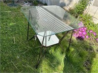 GLASS TOP TABLE WITH MIRRORED UNDERSHELF  M