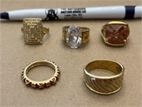 5 gold tone costume jewelry rings