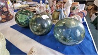 3 GLASS FLOATS