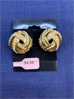 Gold tone clip earrings