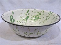 Green and White Enamel Dishpan