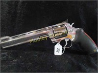 TAURUS REVOLVER