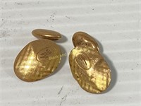Pair of 10 karat gold men’s cufflinks