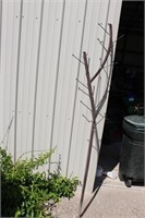 7FT WINE BOTTLE TREE