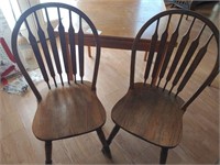TABLE 2 CHAIRS