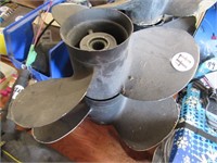 2 BOAT PROPELLERS USED