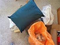 Pillows/Sheets/Mattress Pad