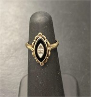 Vintage 10 KT Onyx and Diamond Ring