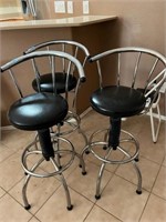 3 Bar stools