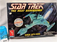Star Trek Next Gen. Klingon Battle Cruiser Kit