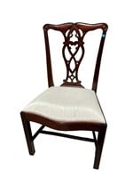 18TH CENT. MAHOGANY CHIPPENDALE CHAIR