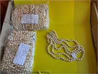 Lot 116 Fashion 9" Pearl Style Necklace Lot