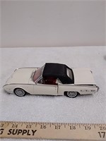 1962 Ford T-bird convertible diecast car