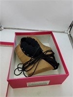 Shoedazzle size 10 black heels