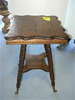 ANTIQUE OAK PARLOR TABLE WITH GLASS BALL AND CLAW