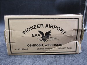 Pioneer Airport Die Cast Truck