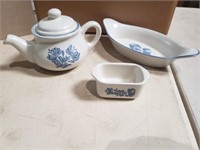 Vintag Pfaltzgraff Yorktowne Blue  Set,3 pcs ,