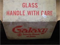 VINTAGE GALAXY GLASSWARE BOX WITH COFFEE CUPS