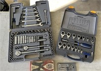 Mastercraft Torque Wrench Set & Socket Set