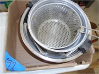 stainless steel mixing bowls and colanders