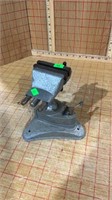 Table top vise