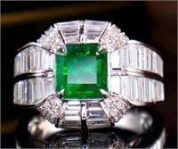 Natural Emerald 18Kt Gold Ring