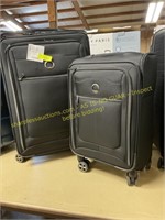 2-piece Delsey Paris soft sided luggage set(used)