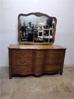 Drexel 9 Drawer Dresser w/ Mirror