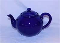Cobalt Hall Globe teapot w/ strainer, 5" tall