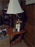 Lamp table with misc decor