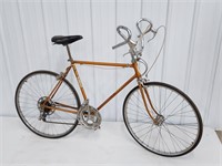 Vintage Schwinn Varsity 10-Speed Men's Bike /