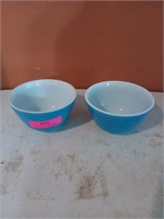 Two 5& 1/2 inch Pyrex mixing bowls