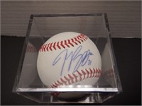 MIKE PIAZAA SIGNED AUTO BASEBALL