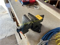 Bench Vice - Buyer Must Remove