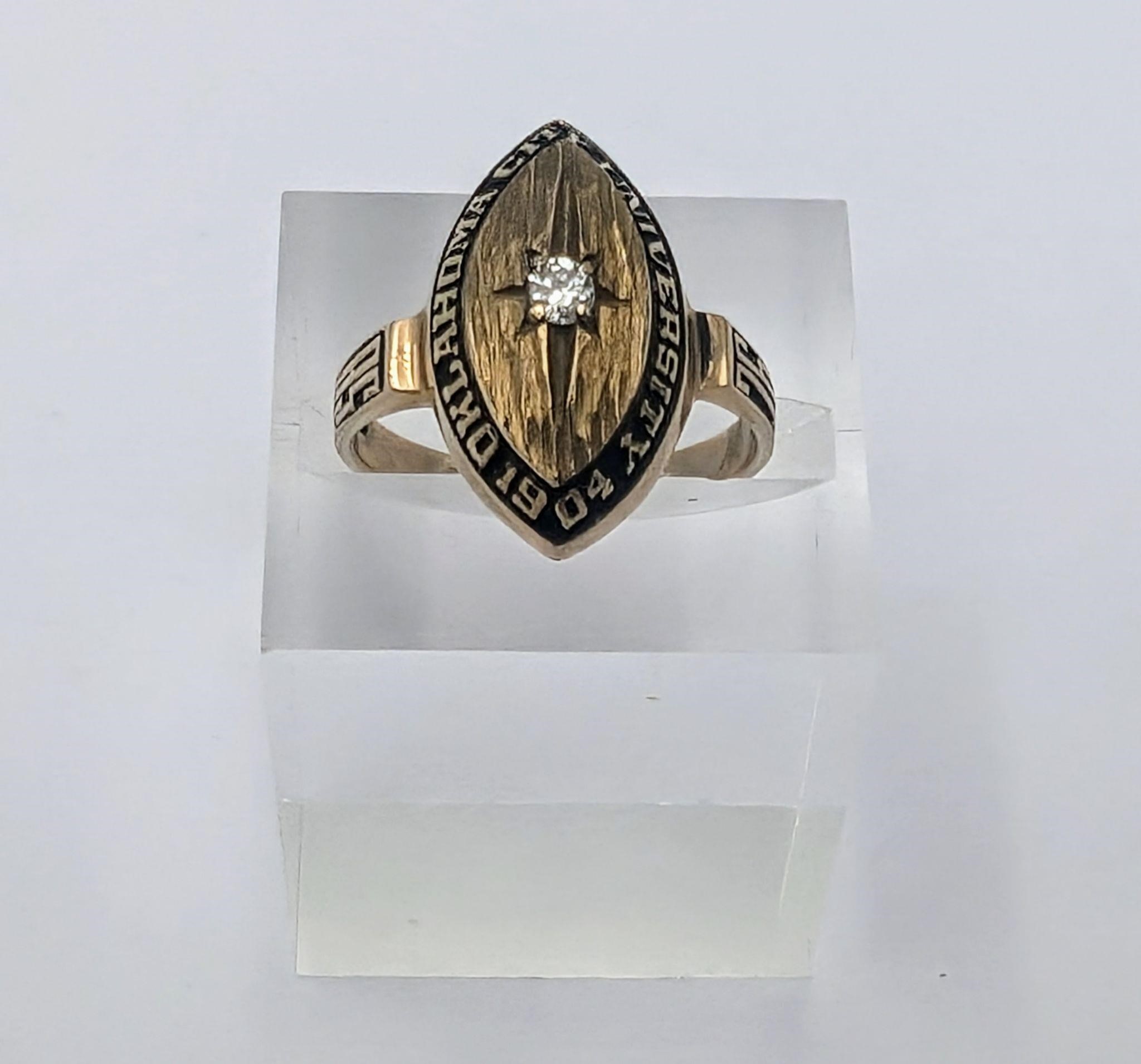 10k Univ. of Oklahoma Diamond Ring