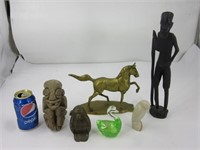 Divers statues dont cheval et singe en laiton