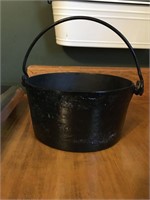 cast iron open kettle hand forged