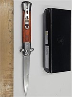 Nice Stainless Locking Switch Blade Knife