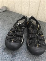 Keen men’s sandals - size 10