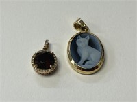 (2) 14K Pendants, 1 Cat Cameo and 1 Garnet