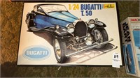Heller 1/24 Scale Bugatti T.50 in box