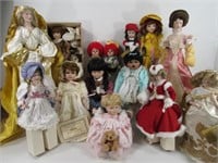 GROUP LOT OF 13 COLLECTIBLE DOLLS: