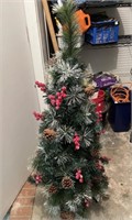 4 ft  decorative artificial Christmas tree