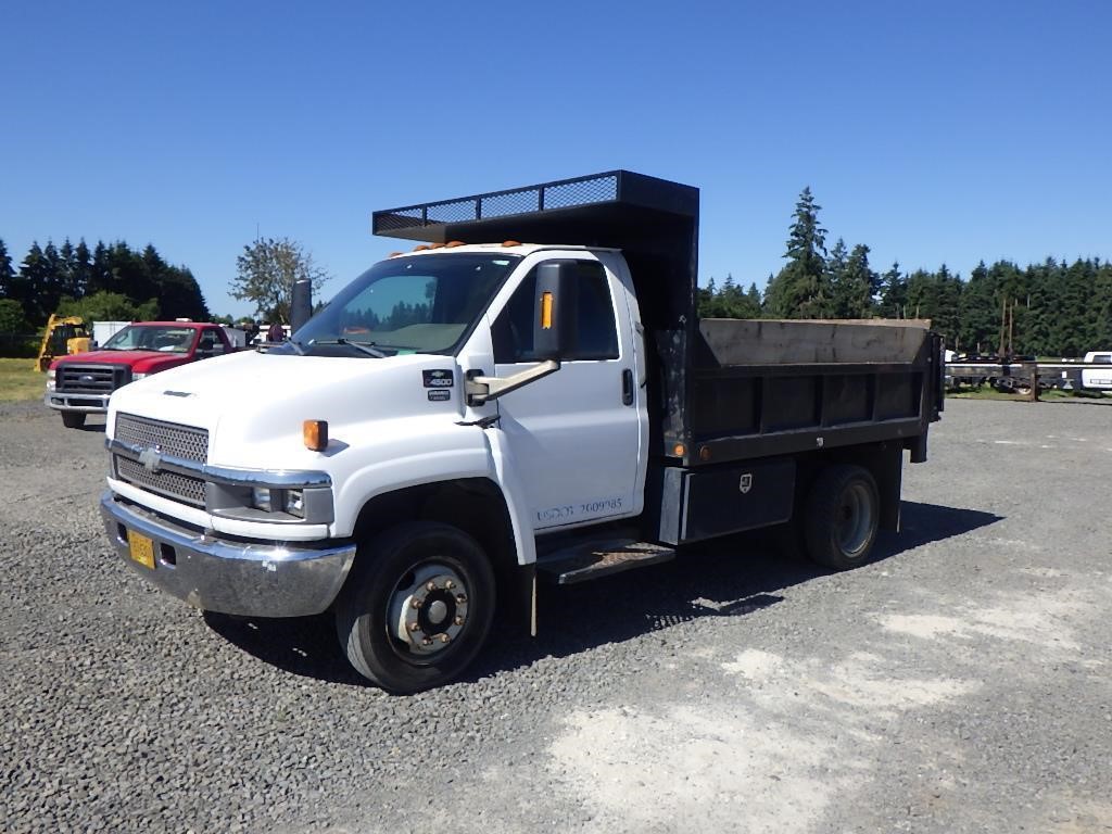 2005 Chevrolet C4500 10' S/A Dump Truck