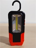 Hanging COB Work Light w/magnetic Bottom