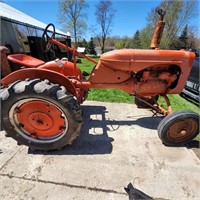 Allis Chalmers 1940 B Gas wide front 3 speed + rev